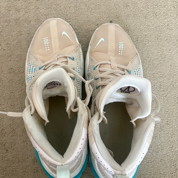 Nike GT Jump Basketball in Vivid Sky Gently Used - Men’s 10.5/Womens 12 - Picture 11 of 11